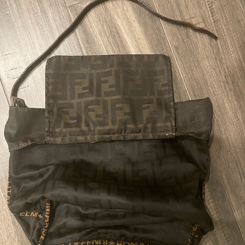 Handbag - Picture 4 of 11